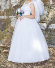 Продам свадебное платье в отличном состоянии